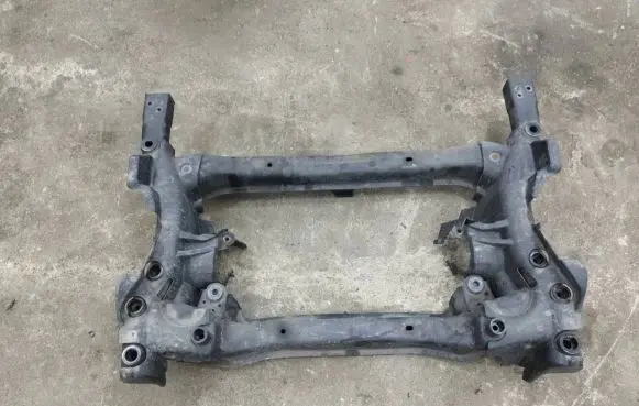 Mercedes-Benz C W205 Front subframe