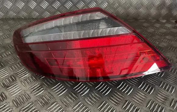 Rear/tail lights