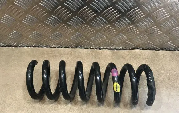 Mercedes-Benz E W212 Rear coil spring