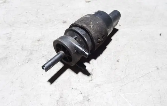 Audi A6 S6 C6 4F Windscreen/windshield washer pump 1K6955651