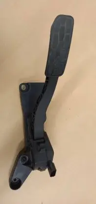 Jaguar XE Accelerator throttle pedal GX739F836DA C1602 080654