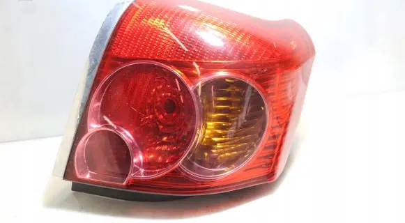 Toyota Avensis T250 Rear/tail lights