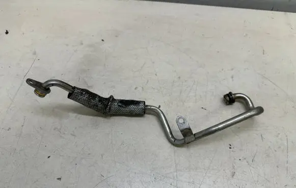 Engine coolant pipe/hose