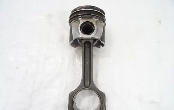 Alfa Romeo Stelvio Piston with connecting rod 55278453