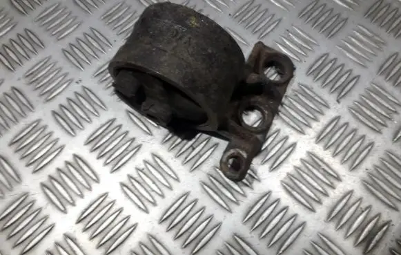 Mazda MX-3 Engine mount bracket B45539064