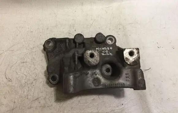 Ford Mondeo MK IV Engine mounting bracket 9656597780
