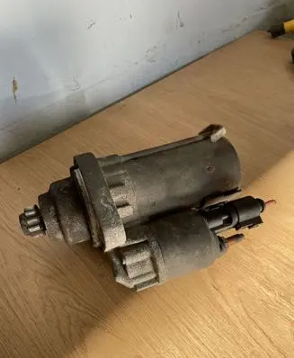 Volkswagen PASSAT B6 Starter motor 02Z911023G D6GS11