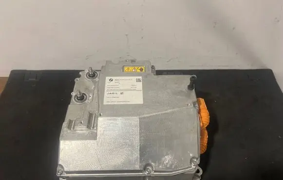 BMW i4 Voltage converter inverter 5b67bc7
