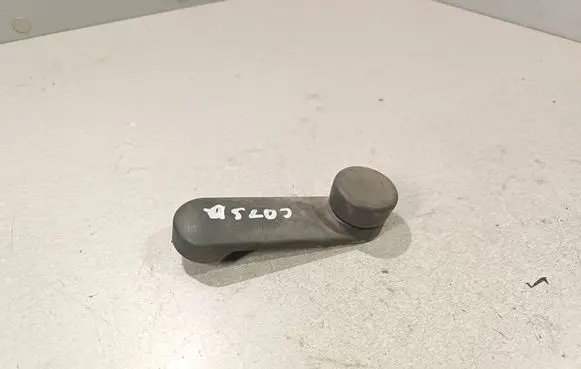Opel Corsa C Front door window winding handle 90247150 90459502