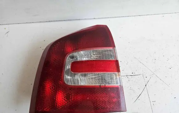 Skoda Octavia Mk2 (1Z) Rear/tail lights 1Z9945095