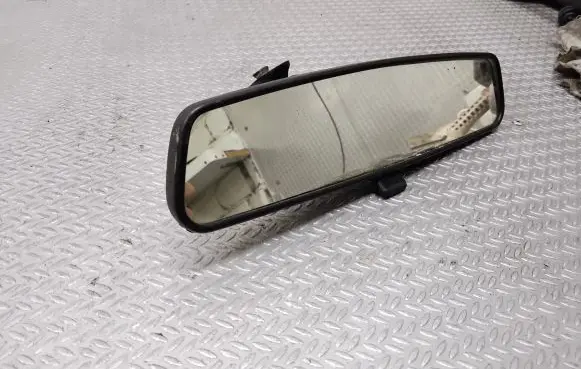 Suzuki Grand Vitara II Rear view mirror (interior) E8011083