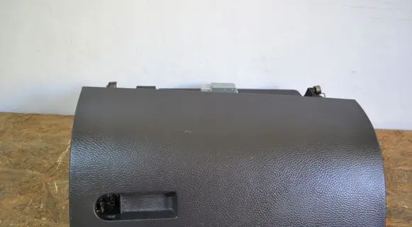 Volkswagen Transporter - Caravelle T5 Glove box 7H5857239D