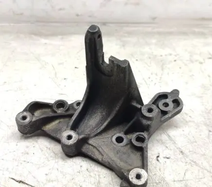 Ford Focus C-MAX Power steering pump mounting bracket 9856392880