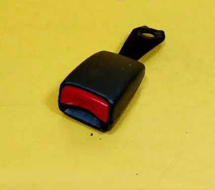 Mitsubishi Colt Front seatbelt buckle G3399
