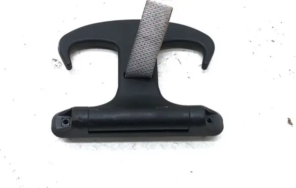 Mercedes-Benz E W212 Other trunk/boot trim element A2128100040