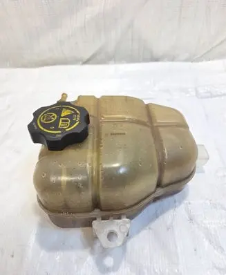 Opel Meriva B Coolant expansion tank/reservoir 39097904