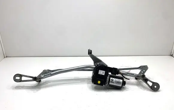 BMW 5 G30 G31 G38 Front wiper linkage and motor W224097