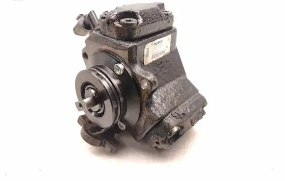 Opel Combo C Fuel injection high pressure pump 55185549 0445010092