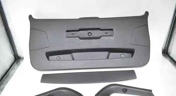 BMW X1 F48 F49 Tailgate trim 7350845 7350847 7350848