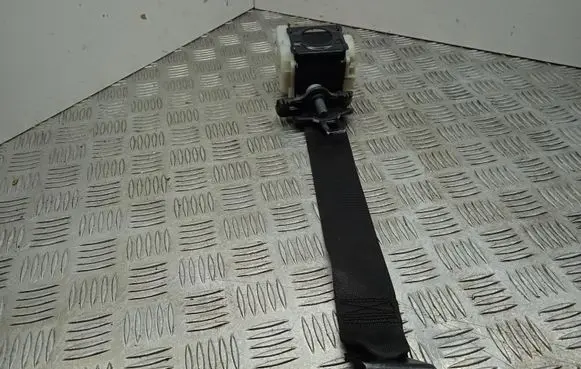 Mercedes-Benz C AMG W203 Rear seatbelt 2038609085