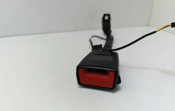 Volkswagen PASSAT B6 Front seatbelt buckle 1K3857756