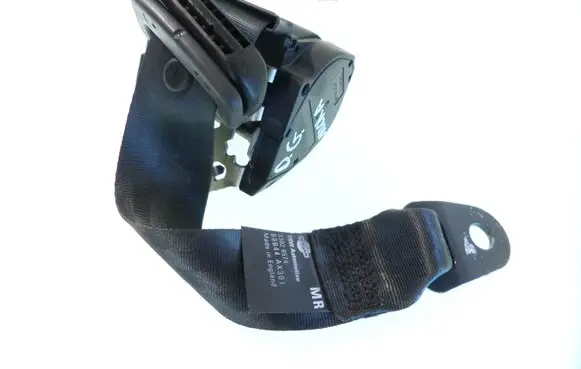 Nissan Micra Rear seatbelt 33028574 191857827