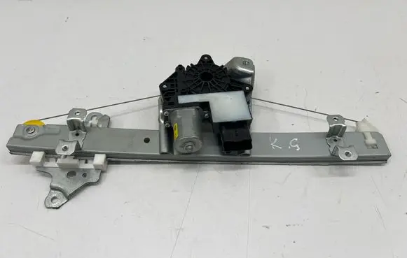 Nissan X-Trail T33 Rear door window regulator with motor 827516RN1B