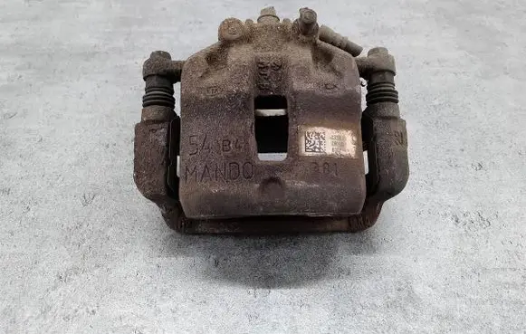 Front brake caliper