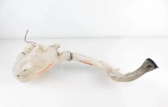 Windshield washer fluid reservoir/tank