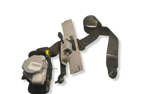 Seat Leon (5F) Front seatbelt 3066322