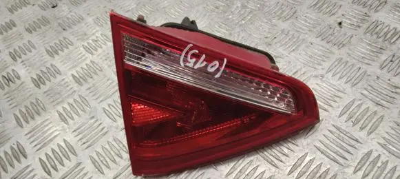 Audi A5 8T 8F Tailgate rear/tail lights 8T0945093