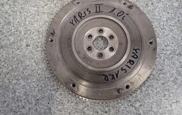 Toyota Yaris Dual mass flywheel 3021