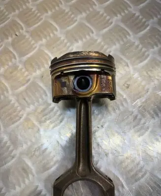 BMW 5 E60 E61 Piston with connecting rod 8497B