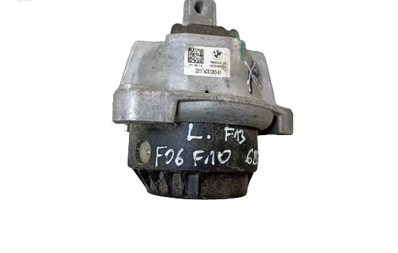 BMW 5 F10 F11 Engine mount bracket 6851263