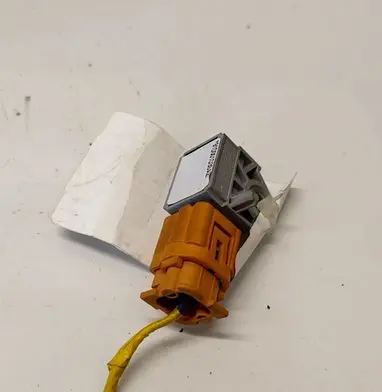 Hyundai i20 (PB PBT) Airbag deployment crash/impact sensor 1670870B