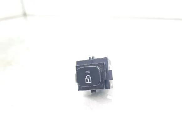 Polestar 2 Central locking switch button 32279487