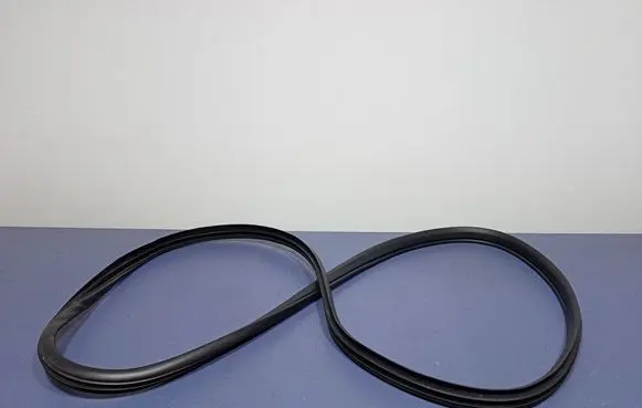 Mazda 6 Front door rubber seal 