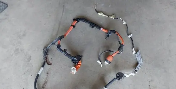 Toyota Prius+ (ZVW40) High voltage cable 8216447160