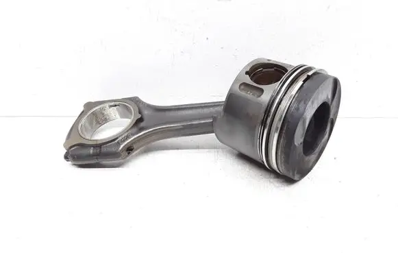 Mercedes-Benz E W211 Piston with connecting rod 8854