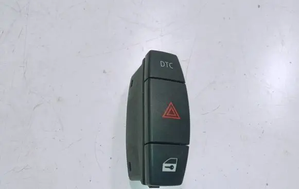 BMW 1 E82 E88 Hazard light switch 6945603