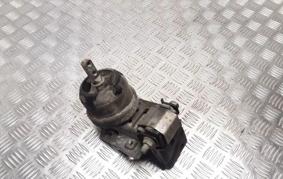 Seat Alhambra (Mk1) Engine mounting bracket