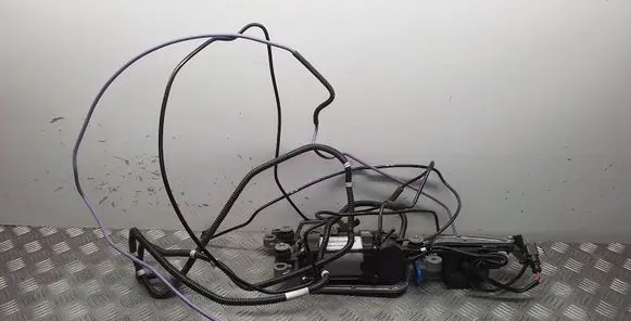 Porsche Macan (95B) Air suspension compressor/pump 95B616006G 95B616785B