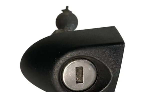 BMW 1 E81 E87 Front door lock (next to the handle) 