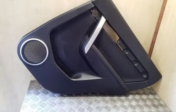 Chevrolet Captiva Front door card panel trim 96441176