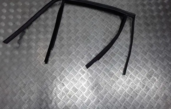 Mercedes-Benz ML W166 Rubber seal rear door window/glass A16673502