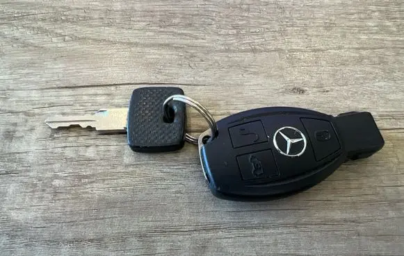 Mercedes-Benz Sprinter W906 Ignition key/card 