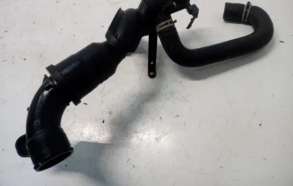 Ford Puma Intercooler hose/pipe CJ5G9U465BA