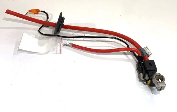 BMW 5 E39 Positive cable (battery) 