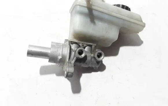 Renault Laguna III Master brake cylinder 460110001R