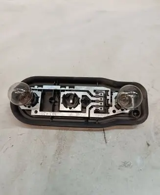BMW 5 E39 Tail light bulb cover holder 392937